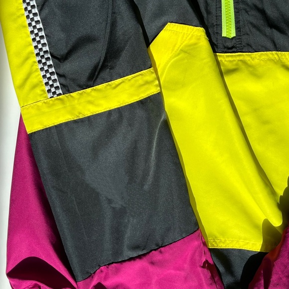 Retro 80s inspired windbreaker from Urban Outfitters - Picture 2 of 6
